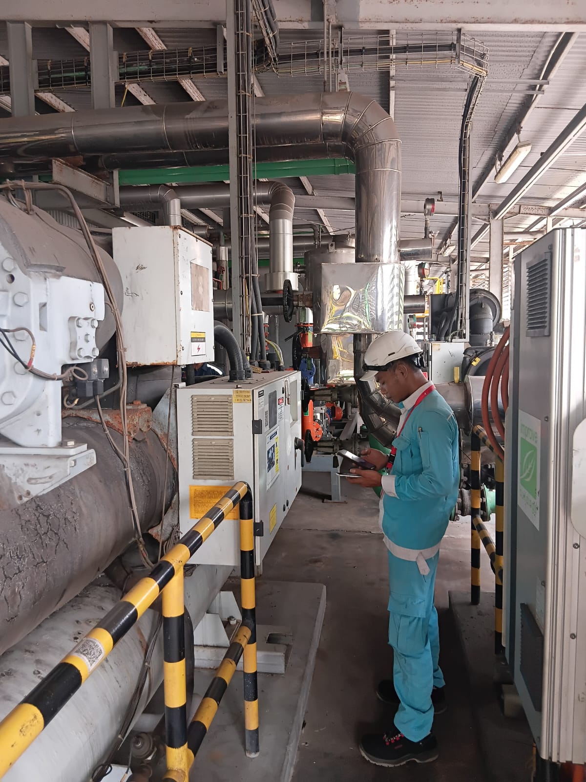 Instalasi Chiller untuk Pabrik Makanan di Cikarang